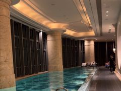 -珠海瑞吉酒店游泳池