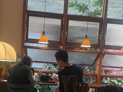 -银米·云南传统过桥米线(双廊黑金冠店)