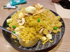 泰式菠萝海鲜炒饭-摩登有记·新派泰国菜(银钻广场店)