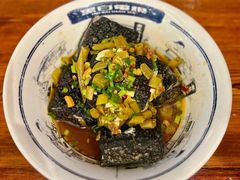 -黑白电视长沙小吃(美林M·LIVE天地东座店)