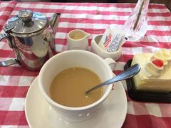 英式奶茶-红宝石·鲜奶小方·海派西点房(丰庄店)