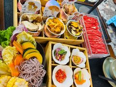 -菌自由丨野生菌火锅特色庭院餐厅(丽江古城店)