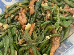 砂锅焗豆角丝-满圆薄春饼(新世纪店)