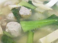 生汆丸子汤-子午路张记肉夹馍(小寨西路店)