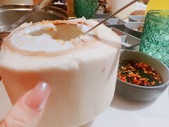 -喃喃椰·糟粕醋·椰子鸡火锅(七堡花园店)