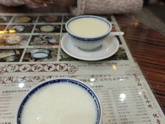 -周大娘牛乳(旧寨古村总店)