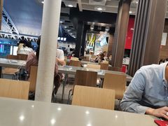 大堂-麦当劳(广州南站店)