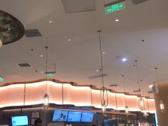 大堂-奈雪的茶(青岛卓悦里INTOWN店)