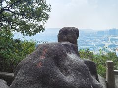 -灵岩山风景区