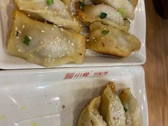 牛肉鍋貼-小姜锅贴(凤凰街店)