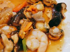 -鑫渔港海鲜本地菜·山海关浑锅(东戴河店)