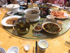 -鲤鱼塘农家山庄