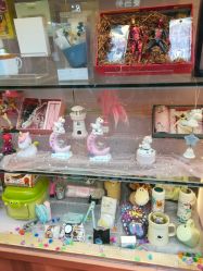 点击看大图 扭蛋机的奖品-卡通尼·Safari非洲探索乐园·生日会(金桥国际商业广场店)