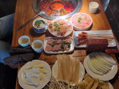 -城墙拐拐火锅(三峡广场黑金冠店)