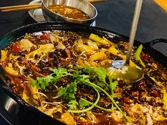 -鸿顺老铁锅美蛙鱼府(解放碑店)