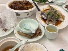 -五谷芳乳鸽王(海景店)