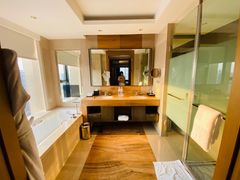 -青岛富力艾美酒店