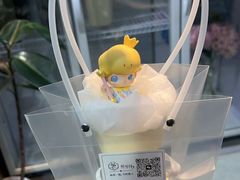 -何兮花店·气球派对鲜花店(马桥银春路万科城店)