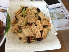 西芹拌腐竹-粥公粥婆精品家常菜(青龙桥店)