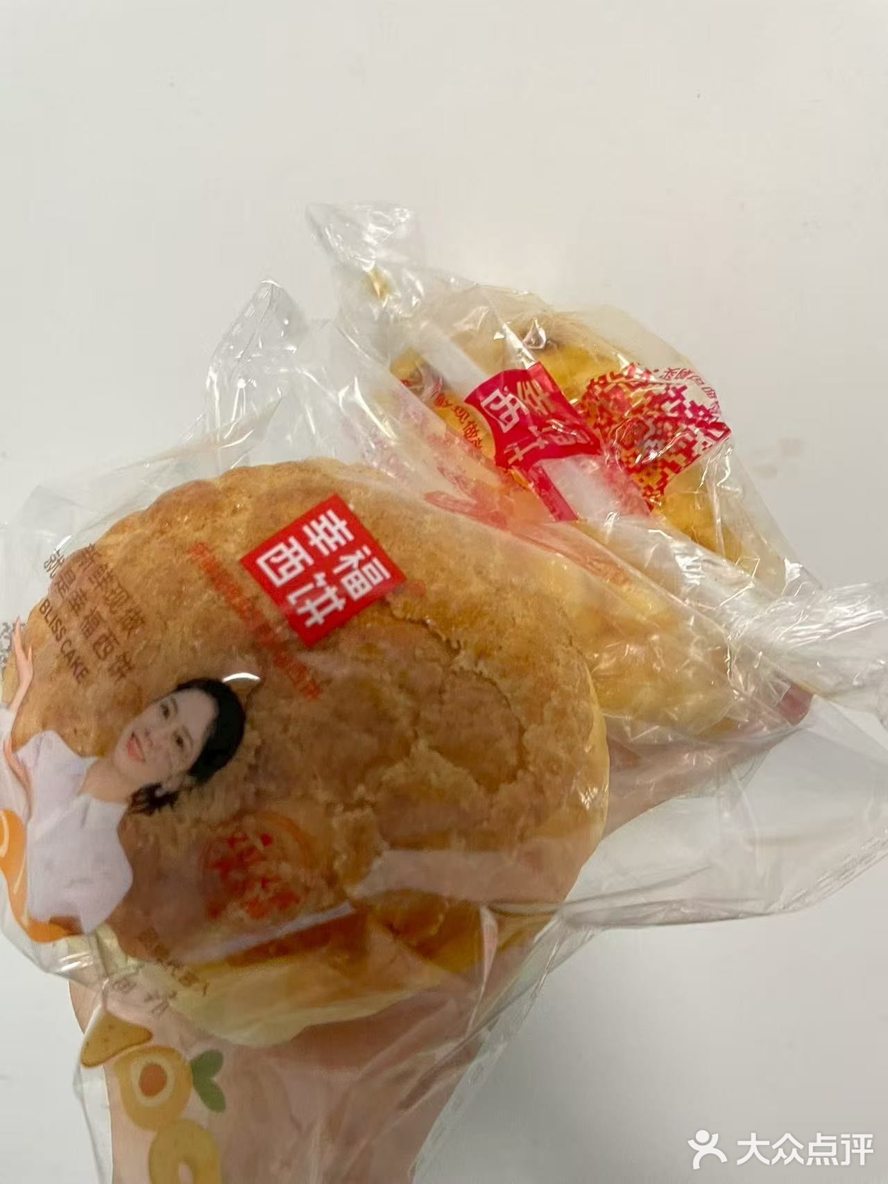 这份外卖太懂夏天!起司热狗咸香,菠萝包甜脆