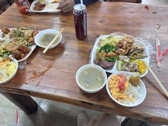 -食里香自助快餐(香槟小镇店)