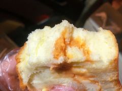 咸蛋黄蛋糕-汤姆大师傅鲜香牛肉饼(深圳保利文化广场店)