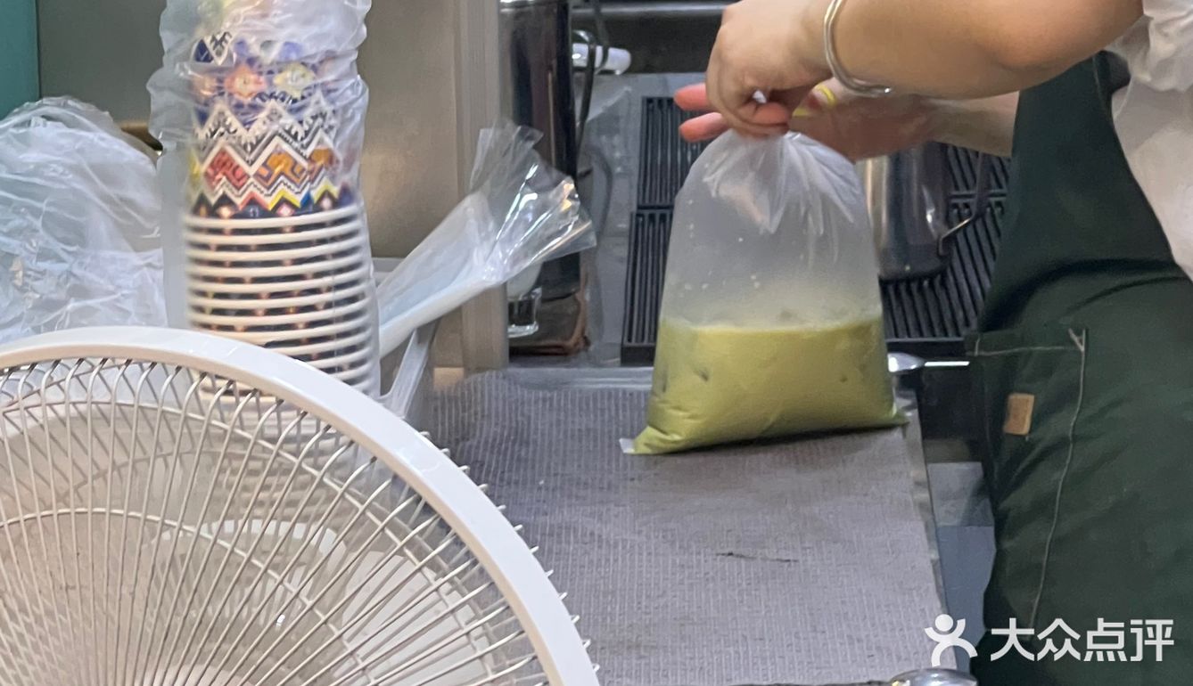 深圳奶茶｜用袋子喝的泰奶 ！！