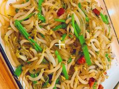 小炒笨豆芽-李连贵熏肉大饼(太行山路分店)
