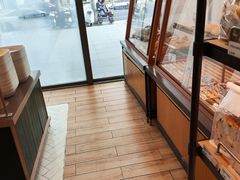 -多乐之日(田林东路店)