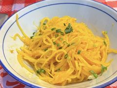 蟹黄咸蛋土豆丝-荆九爷爆炒桥头三嫩(夫子庙店)