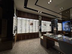 -LensCrafters亮视点·OAKLEY精选(静安嘉里中心店)