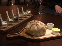 -恰餐厅及酒吧 CHAR Bar & Grill (北京丽都皇冠假日店)
