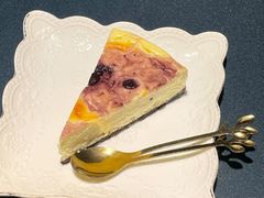 蓝莓芝士蛋糕1-吱咖啡西式简餐