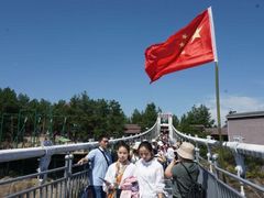 -玻璃桥景区石牛寨