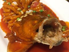 糖醋松子鱼-西湖春天•老字号杭州菜(百汇店)