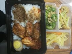 -汇吃汇喝美食街(上海建发浦悦荟广场店)