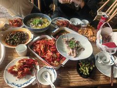-聚汇三少·龙虾·中餐厅(莫邪路新天地店)