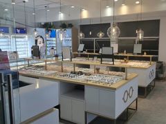 -罗伯特眼镜·蔡司官方授权(罗湖国贸店)