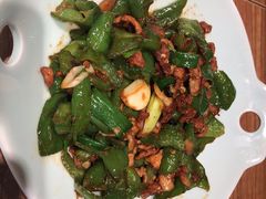 辣椒炒肉-小碗大胃(福久源新天地店)