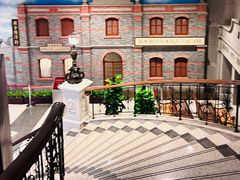 -东方明珠·空中旋转餐厅