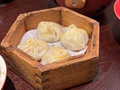 蟹黄汤包-古都历食南京菜·烤鸭·鸭血粉丝·汤包(南京博物院店)