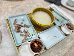 -沪华海鲜大酒楼(南汇店)