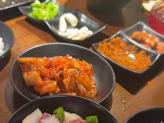 -肉甲韩国木炭烤肉(新壹街1店)