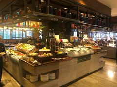 自助取餐区-OPEN開全日自助餐厅·牛肉火锅·海鲜(佛山希尔顿酒店)