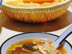 小油条配酸辣汤-味莊·青岛菜(云霄路店)
