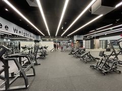 -VLines耀能运动24小时·月付制健身(京广桥店)