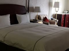 -茂名熹龙国际大酒店(人民广场高铁站店)