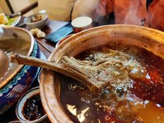 -毛辣果·贵州红酸汤牛肉火锅(西单店)