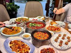 -万重锦·人文川菜馆(骡马市店)