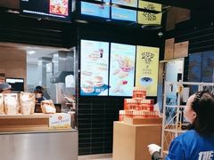-麦当劳(中山公园龙之梦店)